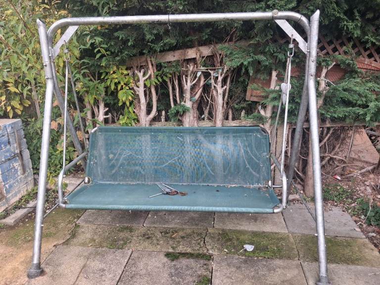 Garden Swing Seat – Green, Fair Condition