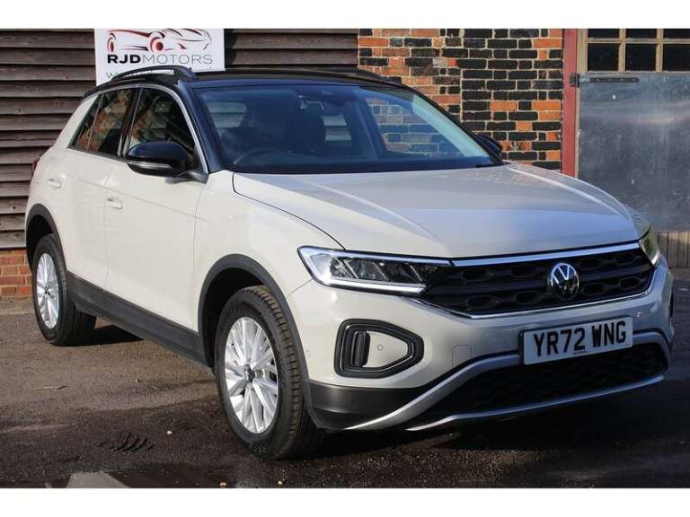 Volkswagen T-Roc TSI Life SUV Petrol Manual
