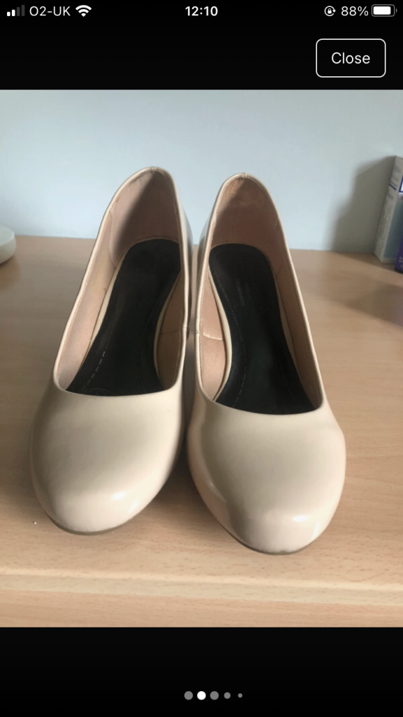 Ladies shoes