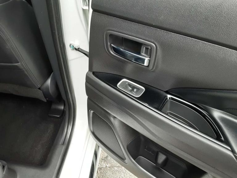 2020 Mitsubishi Outlander 2.4 PHEV Dynamic 5dr Auto ESTATE PETROL/ELECTRIC Automatic