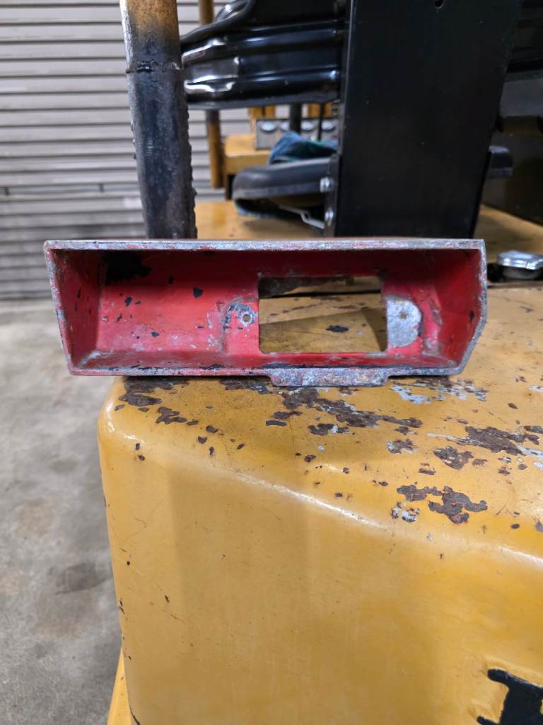 Massey Ferguson 550 Cab Rear Side/Indicator Lamp Aluminium Bracket