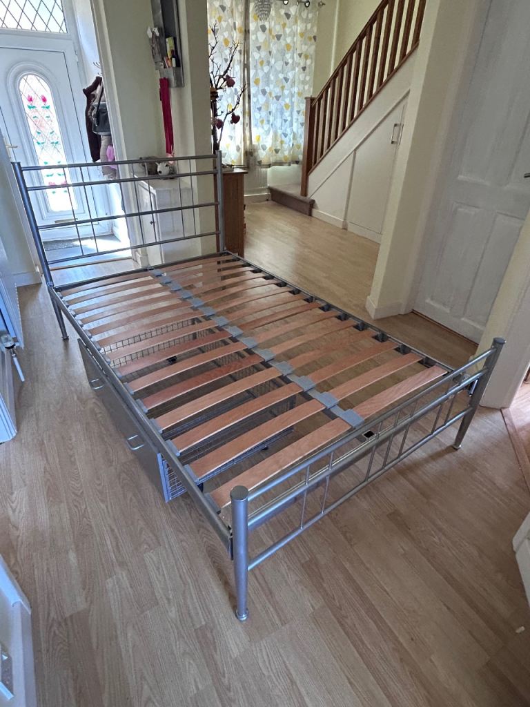 Small Double Metal Bed Frame with Slats and Storage Drawer – Grey, Good Condition