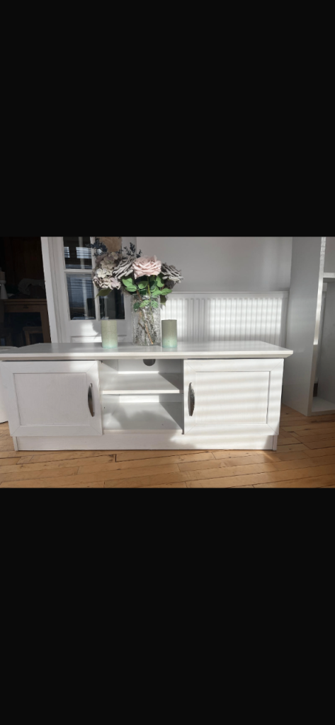 Tv unit