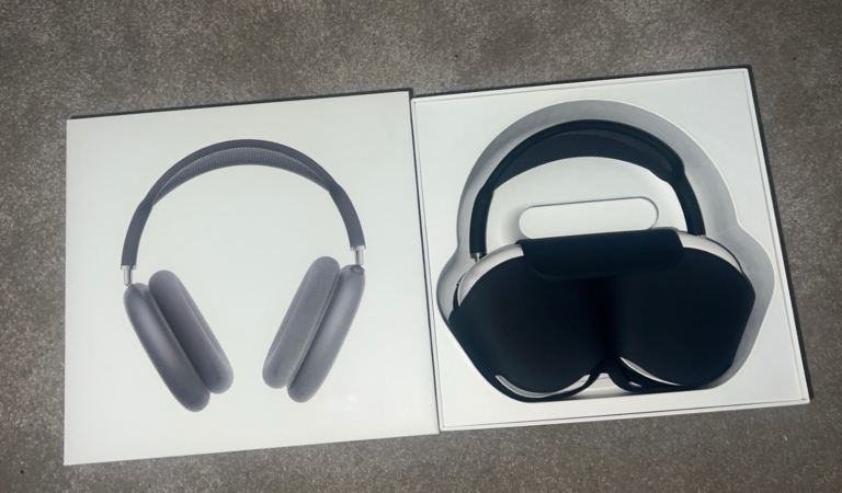 Apple AirPods Max Headphones - Space Grey, As Good As New