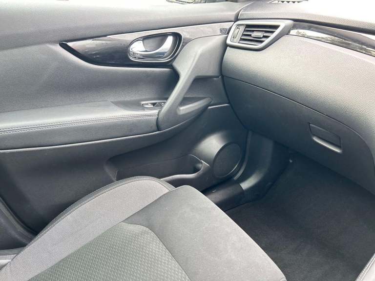 2020 Nissan Qashqai 1.3 DIG-T N-Connecta SUV 5dr Petrol Manual Euro 6 (s/s) (140 ps) SUV PETROL M...