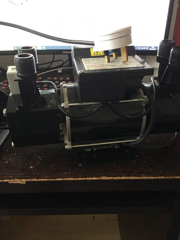 Salamander RSP50 Twin Shower Pump 1.5 Bar. With UK plug