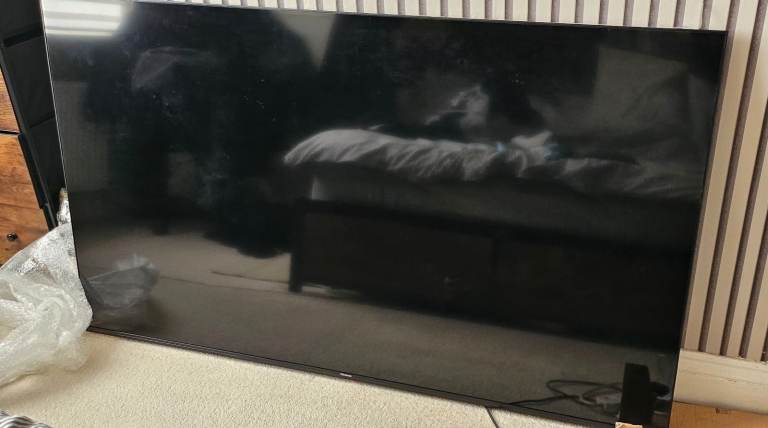 FAULTY 65" HISENSE 4K ULTRA SMART TV 
