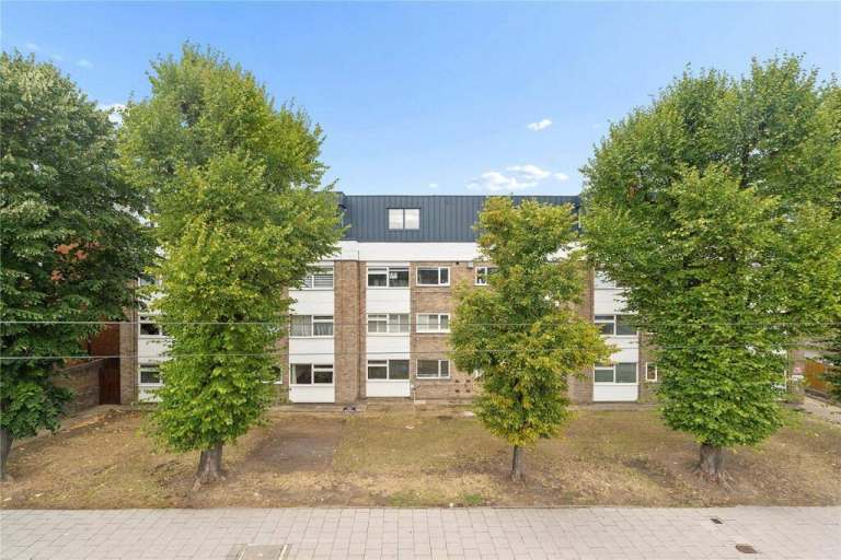 1 Bed Apartment For Sale, Hornchurch