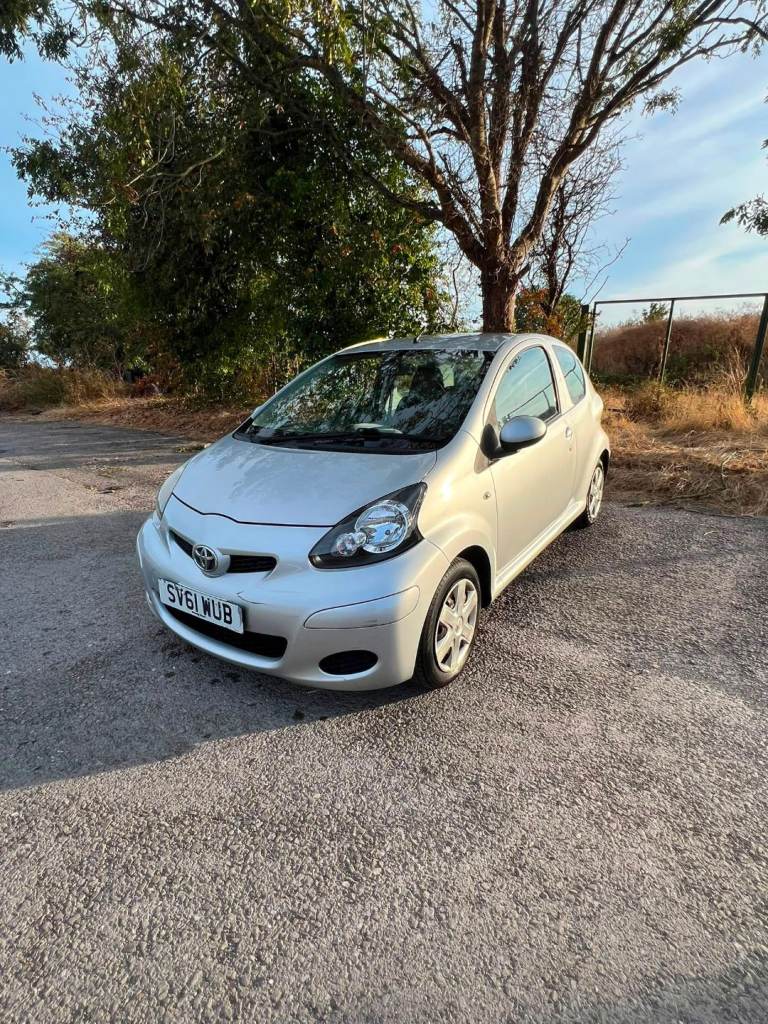 Toyota, AYGO, Hatchback, 2011, Manual, 998 (cc), 3 doors