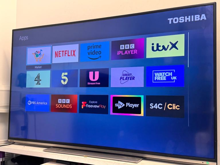 55” 4K toshiba  Smart   WiFi Ultra HD led tv   Excellent condition