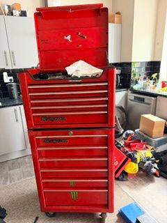 Snap-on Red Tool Chest and Cabinet – Good Condition
