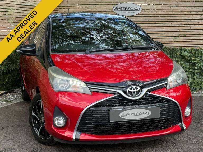 2016 Toyota Yaris 1.33 Dual VVT-i Design Hatchback 5dr Petrol Manual Euro 6 (99 ps) 12 MONTHS HAT...