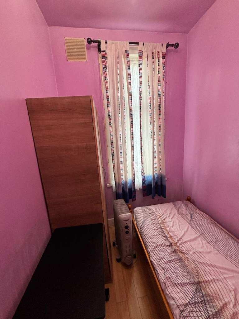 Spacious & Cosy Single Room  For Rent AT E6 2AH