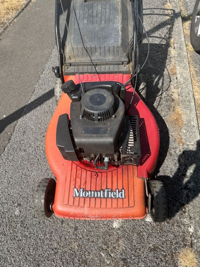 Mountfield Petrol Lawnmower – Red, Good Condition