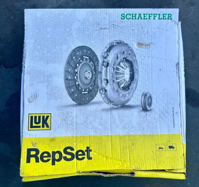 BMW 3 Series E46 3.2 LUK Clutch Kit 3pc (Cover+Plate+Releaser) – Manual & SMG – £230 – Kent, TN2