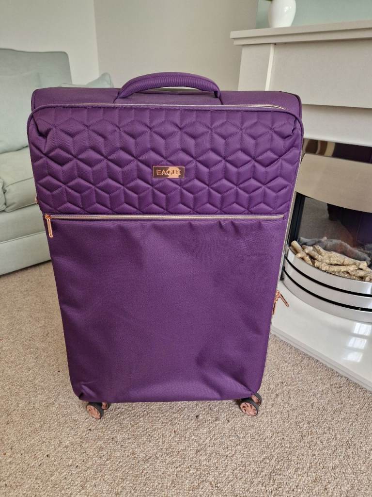 Large almost new suitcase for sale £20