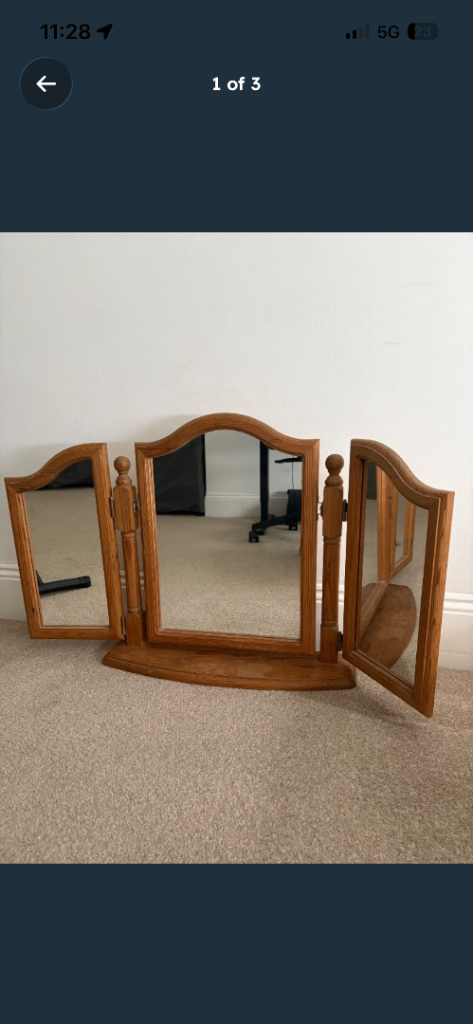 Wanted for a local School mirror 