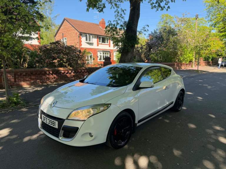 Renault, MEGANE, Coupe, 2010, Manual, 1461 (cc), 3 doors