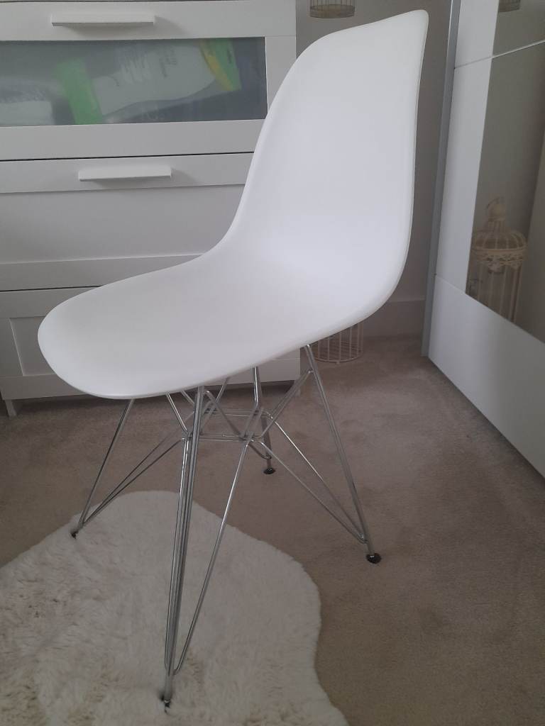 White chair modern style