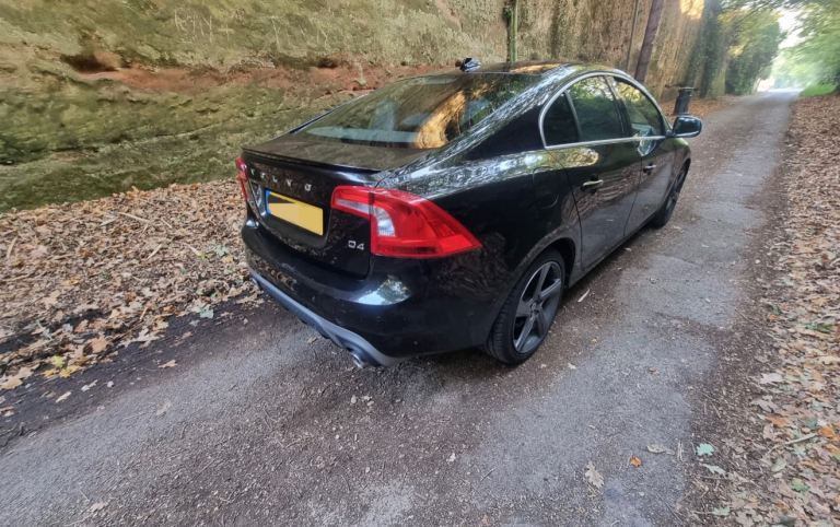 VOLVO S60 D4 2015