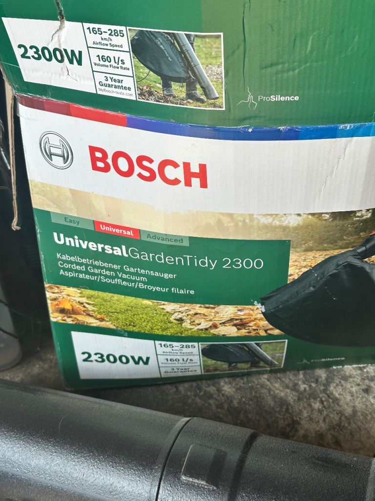 Bosch UniversalGardenTidy 2300 Leaf Blower Vacuum – Good Condition