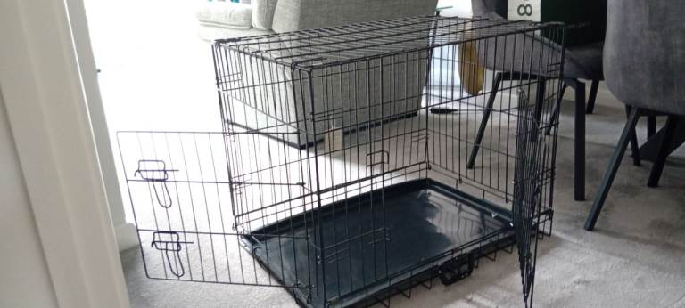 Dog crate / cage medium size