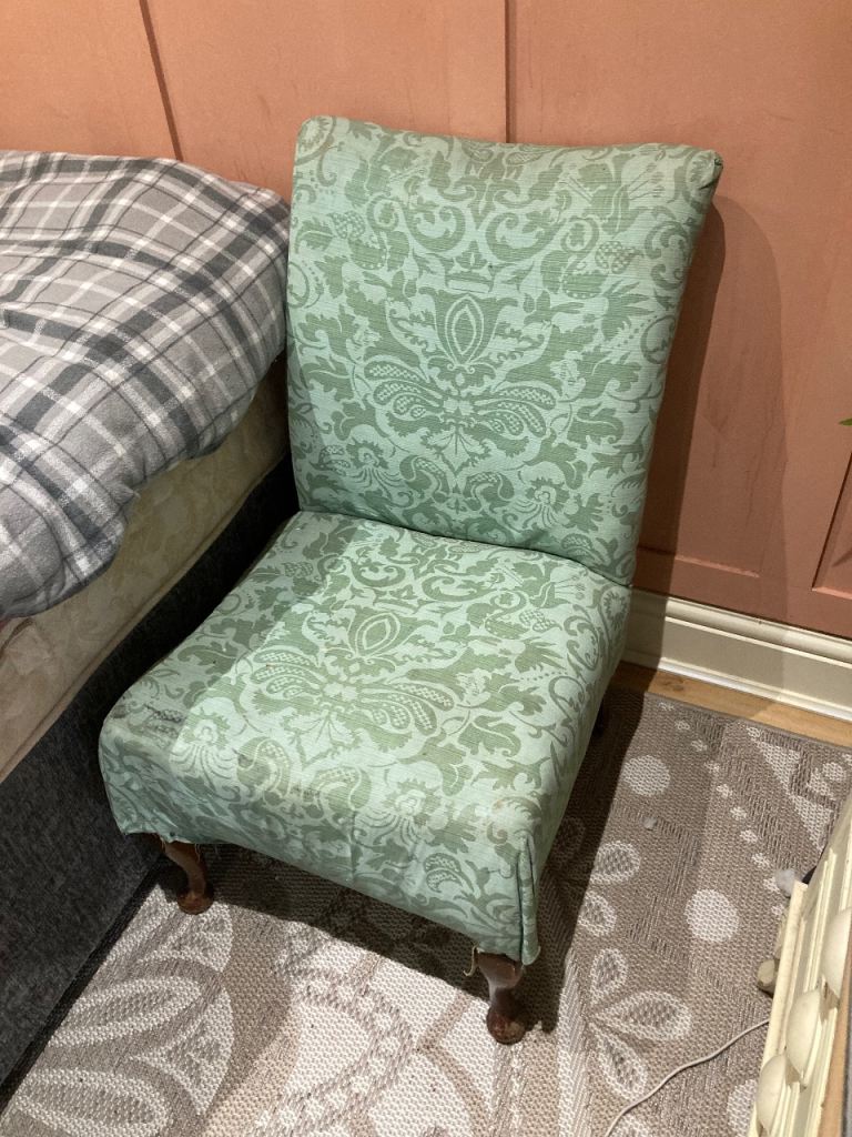 Free! Antique/vintage chair
