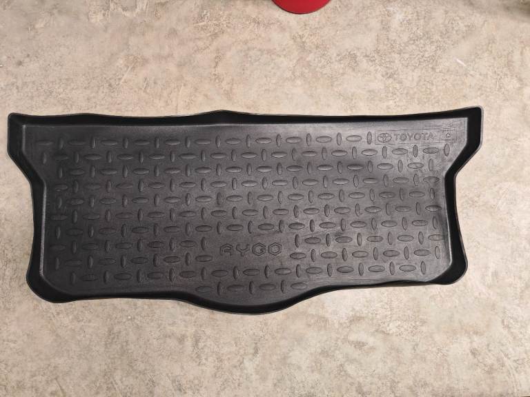 Toyota Aygo 2014 onwards Boot mat and storage covers for inside boot