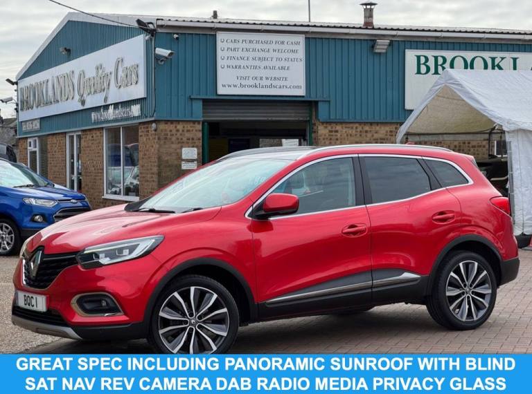 2019 Renault Kadjar 1.3 TCe S Edition SUV Flame Red Petrol Manual Euro 6 (s/s) (140 ps) HATCHBACK...