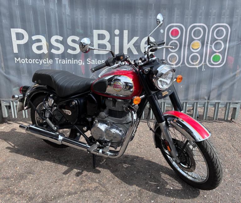 2022 Royal Enfield Bullet 350cc Classic Motorcycle - 5993 Miles!
