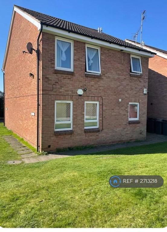 Studio flat in Marsh Close, Leicester, LE4 (#2713218)