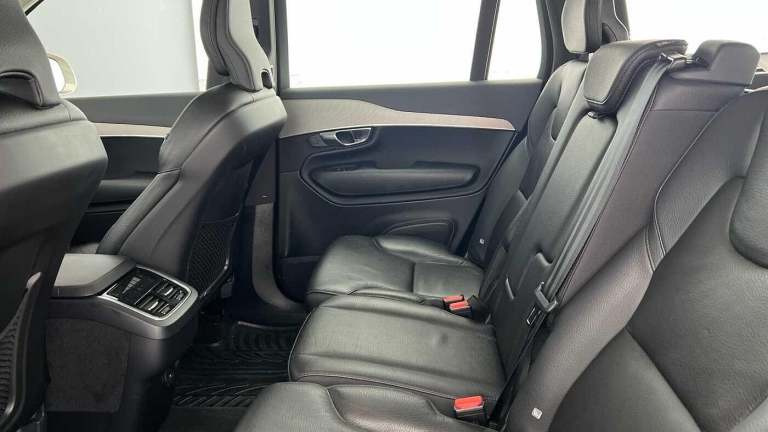 2022 Volvo XC90 Core, B5 AWD mild hybrid, Petrol, 7 Seats ESTATE Petrol/Electric Hybrid Automatic