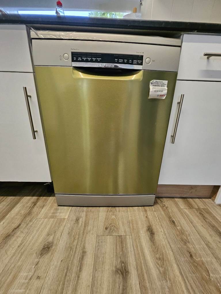 Bosch Dishwasher - PerfectDry, Nearly New Condition