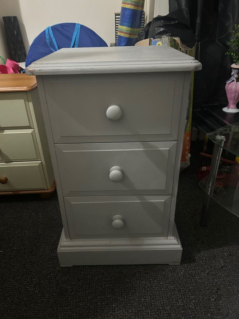 image for Chest of drawers