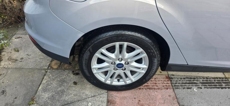 2013 Ford Focus 1.6 125 Titanium 5dr Powershift HATCHBACK Petrol Automatic