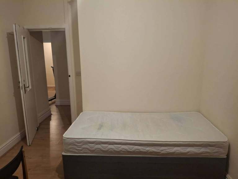 Double Room available in Indian family house  to Rent  (Kensington, Liverpool )
