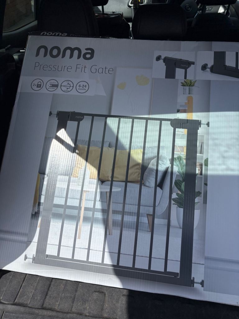 Noma Pressure Fit Gate - Brand New in Box
