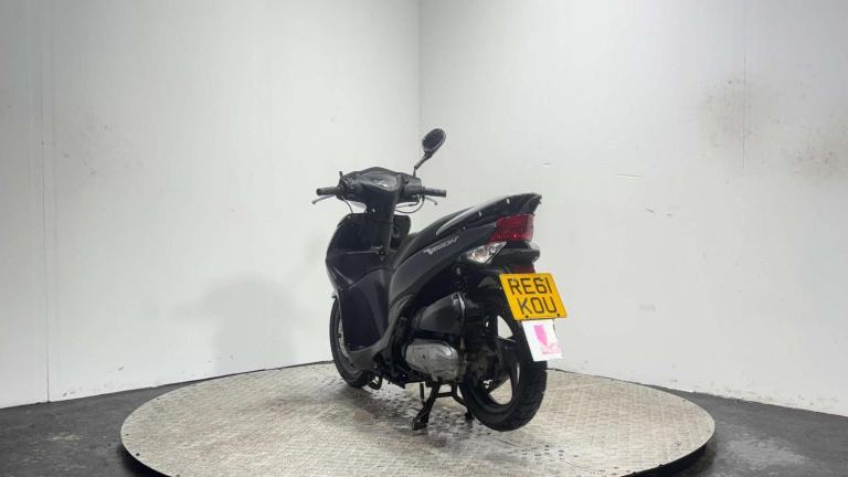 Honda Vision 2012 42K 50CC RUNNING PROJECT BIKE SCOOTER SPARES OR REPAIR