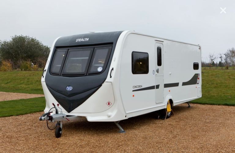 2013 CONCORDIA SERENITY STEALTH 4 BERTH TOURING CARAVAN – £2,850 ONO