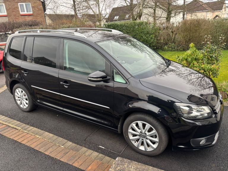 🚗 Volkswagen Touran 1.4 Automatic – 7 Seater – Japanese Import 🚗