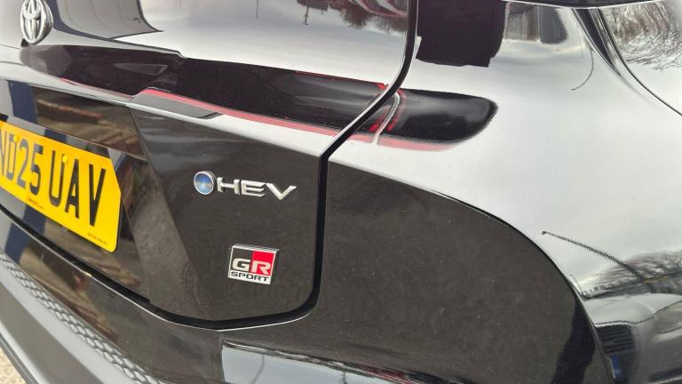 2025 Toyota C-HR 2.0 VVT-h GR SPORT CVT Euro 6 (s/s) 5dr HATCHBACK Petrol/Electric Hybrid Automatic