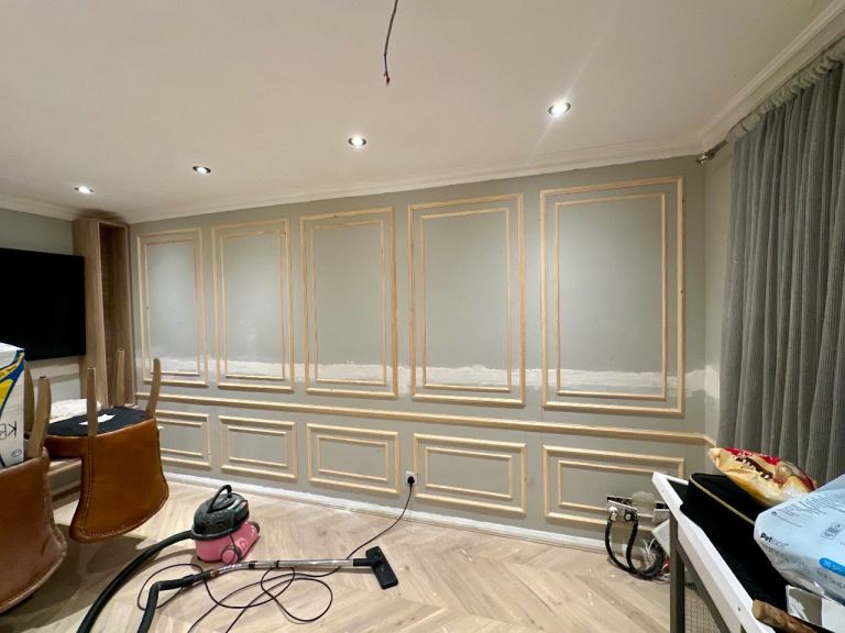 Wall Panelling & Moulding | Handyman | Painter & Decorating | Wallpaper & Mural 