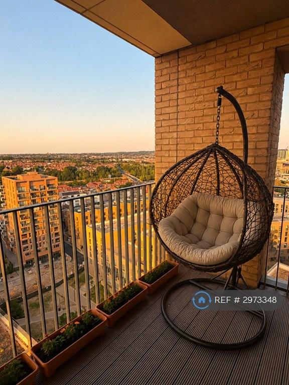 2 bedroom flat in Hawfinch House, London, NW9 (2 bed) (#2973348)