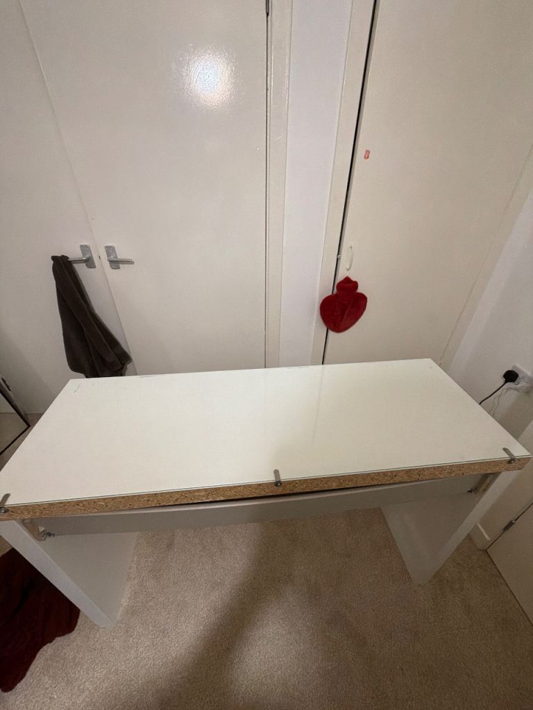 MALM White IKea dressing table with glass top