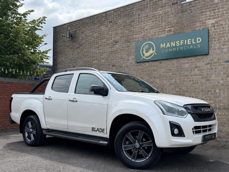 2017 Isuzu D-Max 1.9 Blade Double Cab 4x4 PICK UP Diesel Manual
