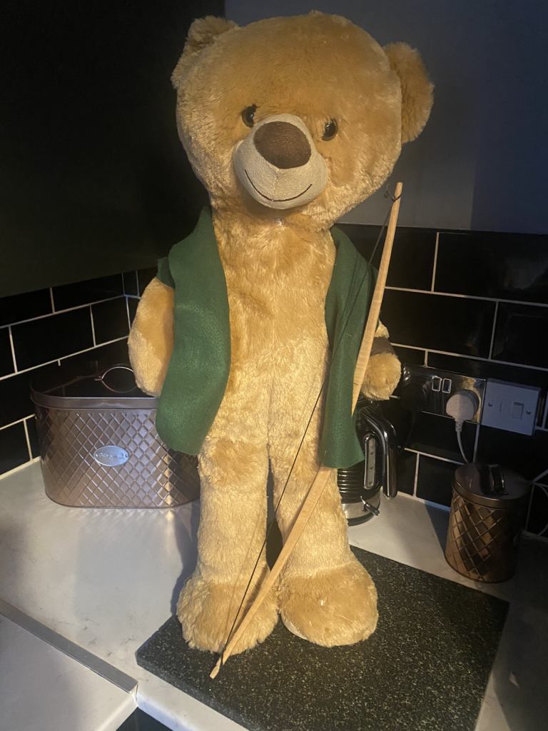 Free standing teddy bear 