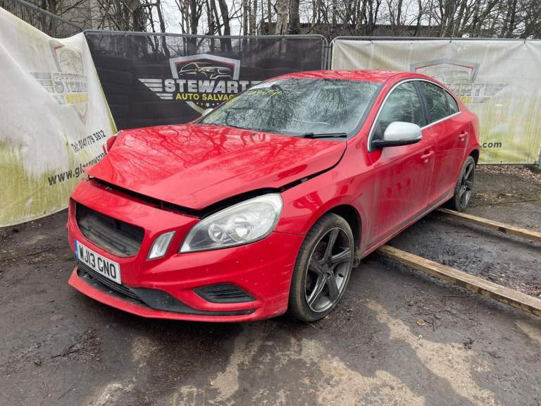 Volvo S60 MK2 R-Design 2.9 D4 20v 2013 FOR BREAKING