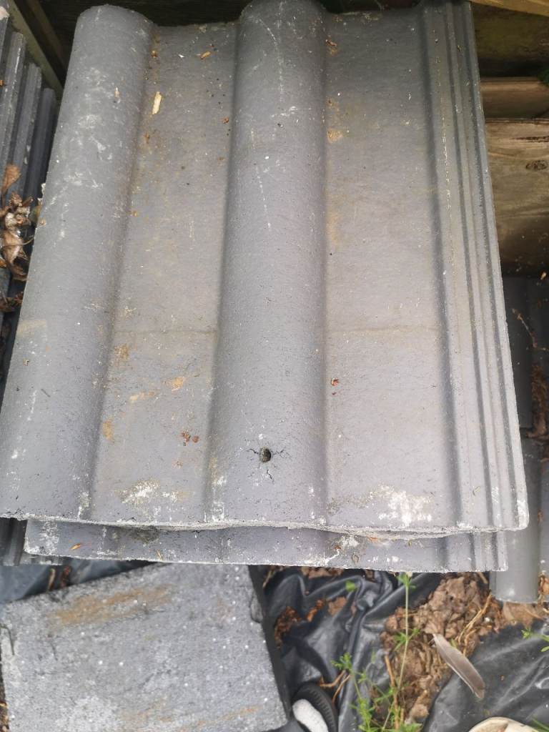 Good Quality Grey Concrete Roof Tiles - New Condition