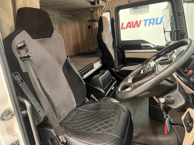 MAN/ ERF TGS 26.460 6x2 Midlift Tractor Unit