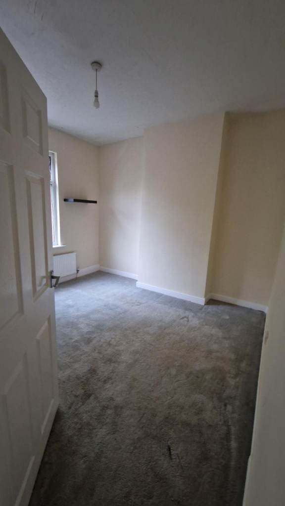 🏡 3 Bedroom Terraced Home for Rent on Clayton Hall Road, Manchester M11